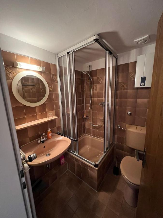 Apartament Messe Flughafen Düsseldorf Zewnętrze zdjęcie
